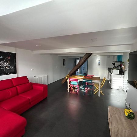 Appart Style Tres Spacieux Sedan 4E Exterior photo